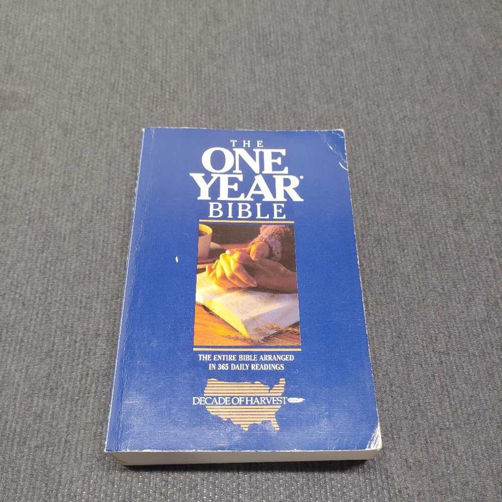 KJV One Year Bible King James Version Decade of Harvest Tyndale Softcover